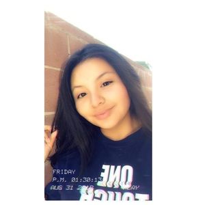 Meet your Posher, Valerie